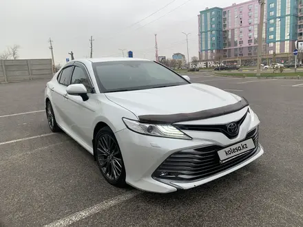 Toyota Camry 2018 года за 13 000 000 тг. в Шымкент – фото 5