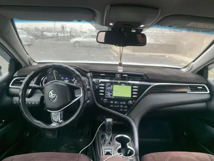 Toyota Camry 2018 года за 13 000 000 тг. в Шымкент – фото 7