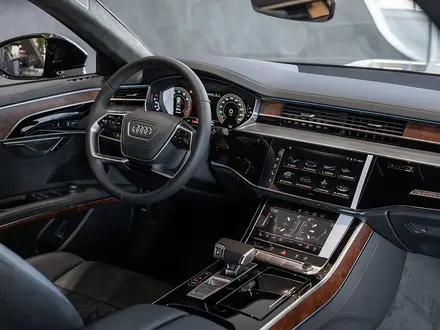 Audi A8 2026 года за 82 920 000 тг. в Павлодар – фото 8
