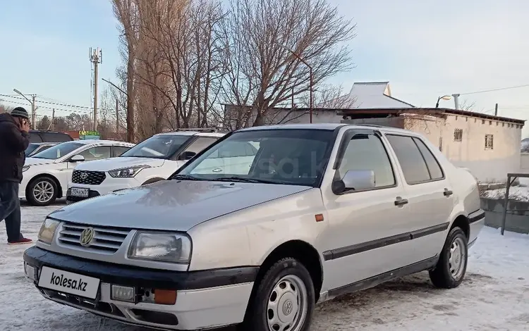 Volkswagen Vento 1993 годаfor1 100 000 тг. в Тараз