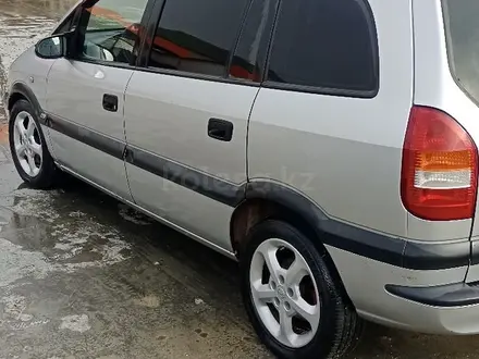 Opel Zafira 2003 года за 2 500 000 тг. в Актау – фото 4