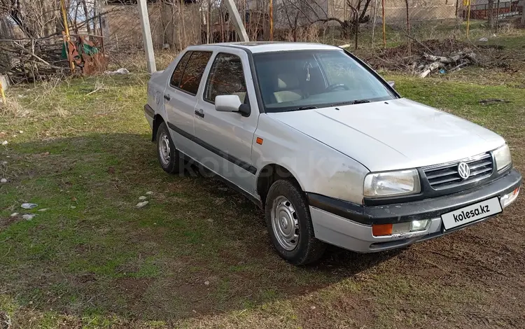 Volkswagen Vento 1992 годаfor1 300 000 тг. в Шымкент