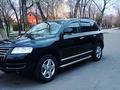 Volkswagen Touareg 2005 года за 6 200 000 тг. в Караганда – фото 10