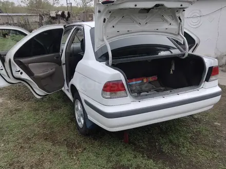 Nissan Sunny 2000 года за 2 450 000 тг. в Усть-Каменогорск – фото 12