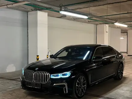 BMW 740 2019 года за 55 000 000 тг. в Алматы – фото 3