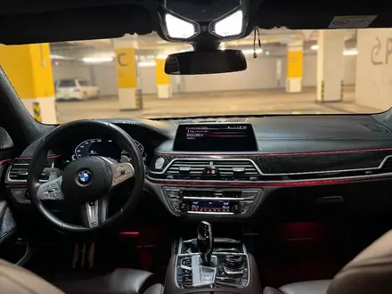 BMW 740 2019 года за 55 000 000 тг. в Алматы – фото 12