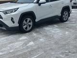 Toyota RAV4 2020 годаүшін14 700 000 тг. в Усть-Каменогорск – фото 2
