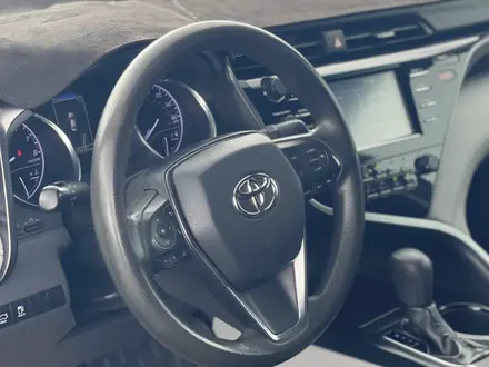 Toyota Camry 2019 года за 10 900 000 тг. в Атырау – фото 10