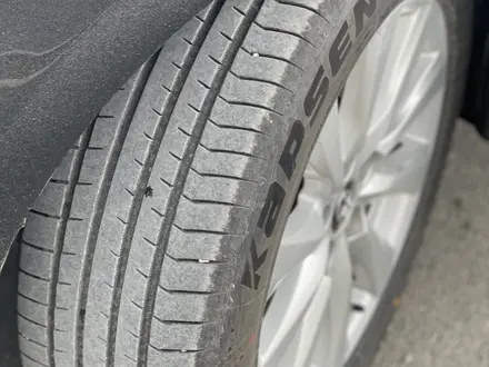 Toyota Camry 2019 года за 10 900 000 тг. в Атырау – фото 14