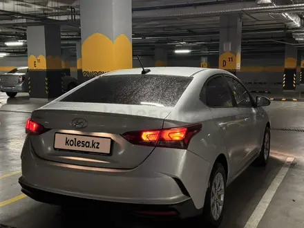 Hyundai Accent 2020 года за 7 200 000 тг. в Астана – фото 3