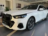 BMW 530 XDrive 2025 года за 52 780 000 тг. в Уральск