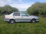 Volkswagen Vento 1995 года за 1 700 000 тг. в Семей – фото 3