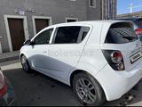 Chevrolet Aveo 2014 года за 2 800 000 тг. в Астана – фото 2