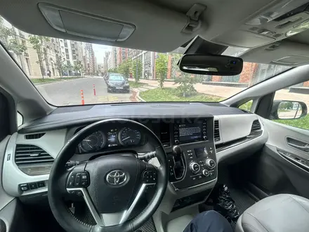 Toyota Sienna 2018 года за 15 900 000 тг. в Алматы – фото 10