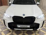 BMW X5 2024 года за 50 500 000 тг. в Алматы – фото 2