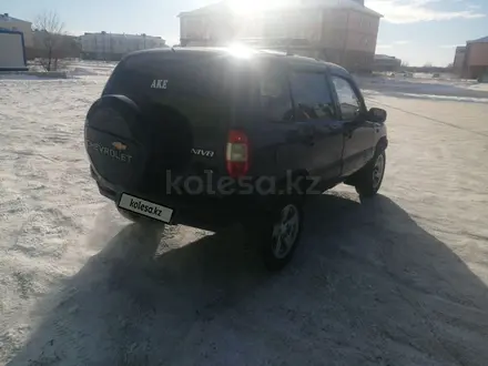 Chevrolet Niva 2007 года за 1 550 000 тг. в Актобе – фото 3