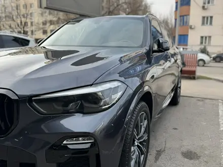 BMW X5 2020 года за 40 500 000 тг. в Алматы – фото 9