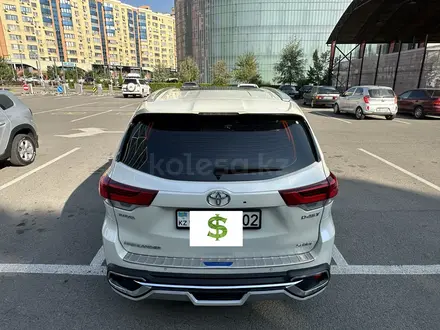 Toyota Highlander 2018 года за 13 600 000 тг. в Алматы – фото 23