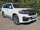 Toyota Land Cruiser 2021 годаүшін45 500 000 тг. в Усть-Каменогорск