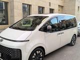 Hyundai Staria 2023 годаүшін21 000 000 тг. в Астана – фото 2