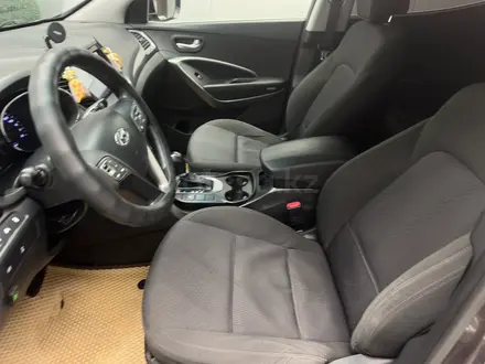 Hyundai Santa Fe 2013 года за 8 000 000 тг. в Атырау – фото 11