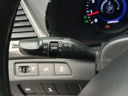 Hyundai Santa Fe 2013 года за 8 000 000 тг. в Атырау – фото 16