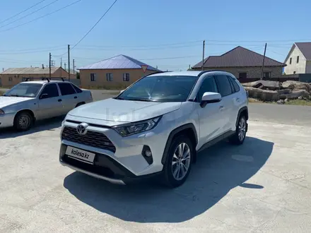 Toyota RAV4 2019 года за 16 500 000 тг. в Атырау – фото 9