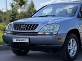 Lexus RX 300 2001 годаүшін5 450 000 тг. в Алматы – фото 2