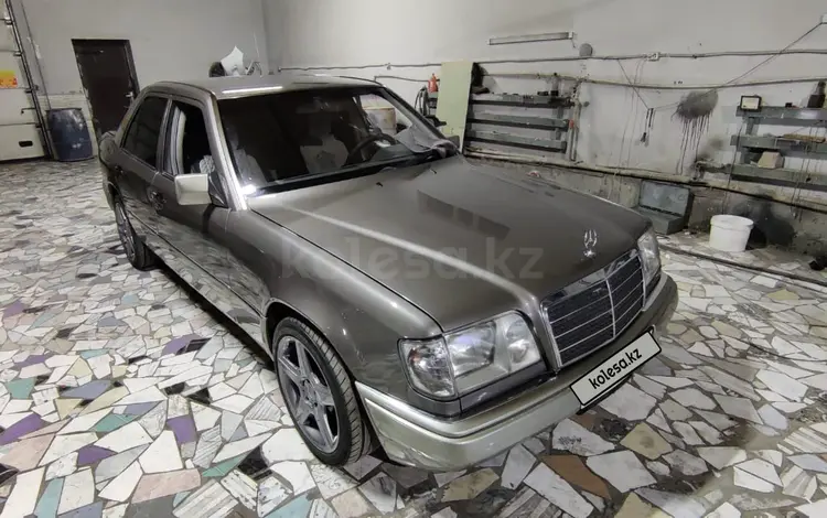 Mercedes-Benz E 200 1994 годаfor2 500 000 тг. в Туркестан