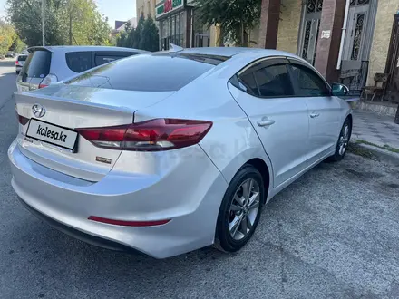 Hyundai Elantra 2018 года за 6 450 000 тг. в Шымкент – фото 7