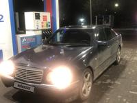 Mercedes-Benz E 230 1998 года за 2 600 000 тг. в Караганда