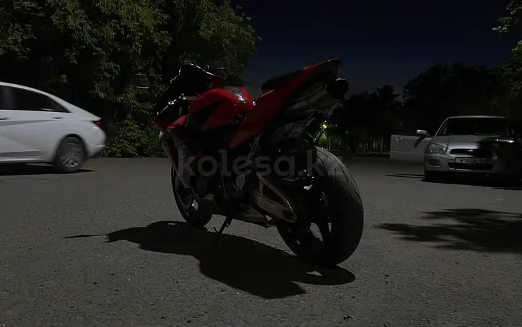 Honda  CBR 600RR 2003 года за 2 700 000 тг. в Караганда