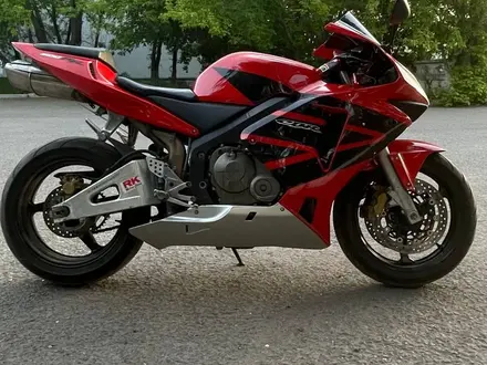 Honda  CBR 600RR 2003 года за 2 700 000 тг. в Караганда – фото 2