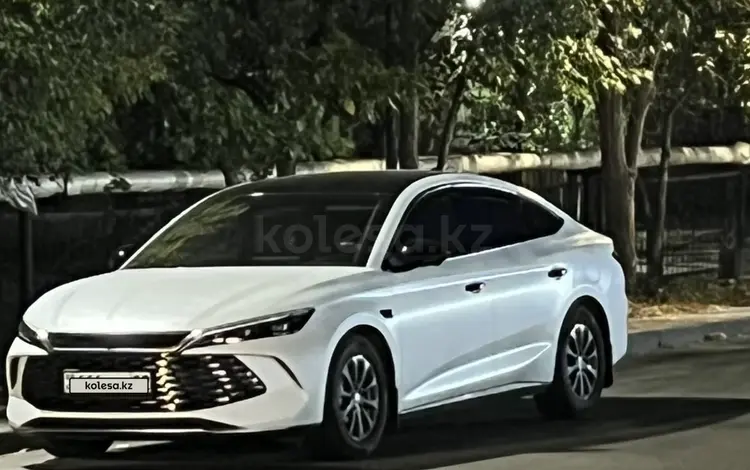 BYD Qin L DM-i 2025 года за 9 900 000 тг. в Алматы