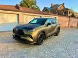 Toyota Highlander 2022 года за 32 000 000 тг. в Тараз