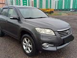 Toyota RAV4 2011 года за 7 000 000 тг. в Астана