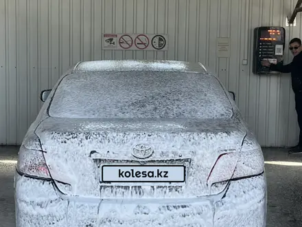Toyota Camry 2007 года за 3 790 000 тг. в Актобе – фото 17