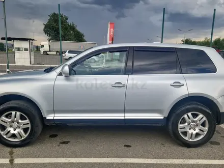 Volkswagen Touareg 2004 года за 3 250 000 тг. в Талдыкорган – фото 8