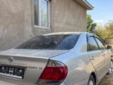 Toyota Camry 2005 года за 1 100 000 тг. в Шымкент – фото 4