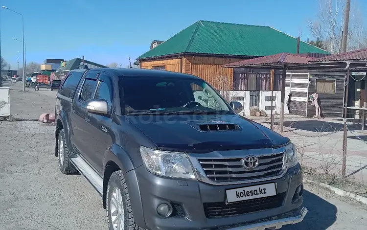 Toyota Hilux 2014 года за 15 000 000 тг. в Алматы