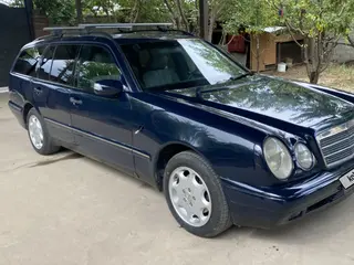 Mercedes-Benz E 280