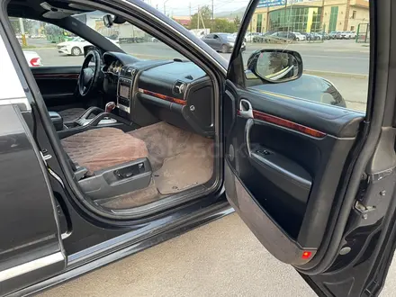 Porsche Cayenne 2007 года за 4 500 000 тг. в Алматы – фото 27