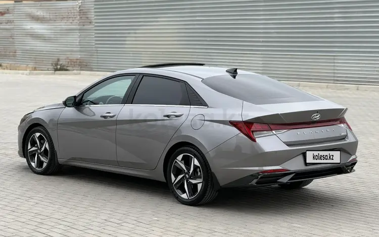 Hyundai Elantra 2022 года за 10 000 000 тг. в Актау
