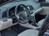 Hyundai Elantra 2017 года за 4 500 000 тг. в Атырау – фото 3