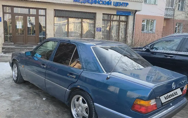 Mercedes-Benz E 230 1993 годаүшін2 100 000 тг. в Шымкент