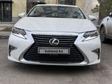 Lexus ES 350 2016 года за 15 000 000 тг. в Астана