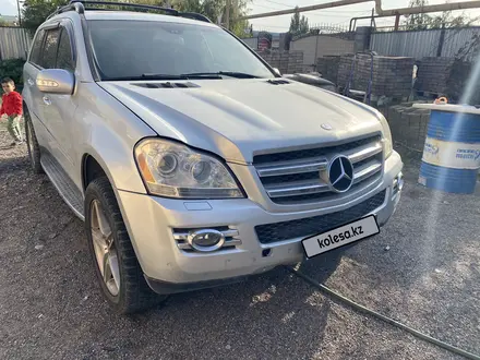 Mercedes-Benz GL 550 2007 года за 7 000 000 тг. в Алматы – фото 4