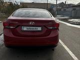 Hyundai Elantra 2015 года за 6 900 000 тг. в Астана – фото 2