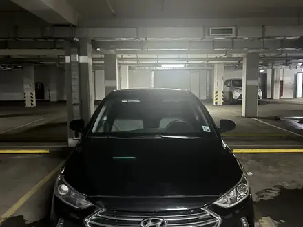Hyundai Elantra 2017 года за 7 500 000 тг. в Алматы