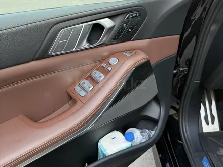BMW X7 2020 года за 43 000 000 тг. в Караганда – фото 18